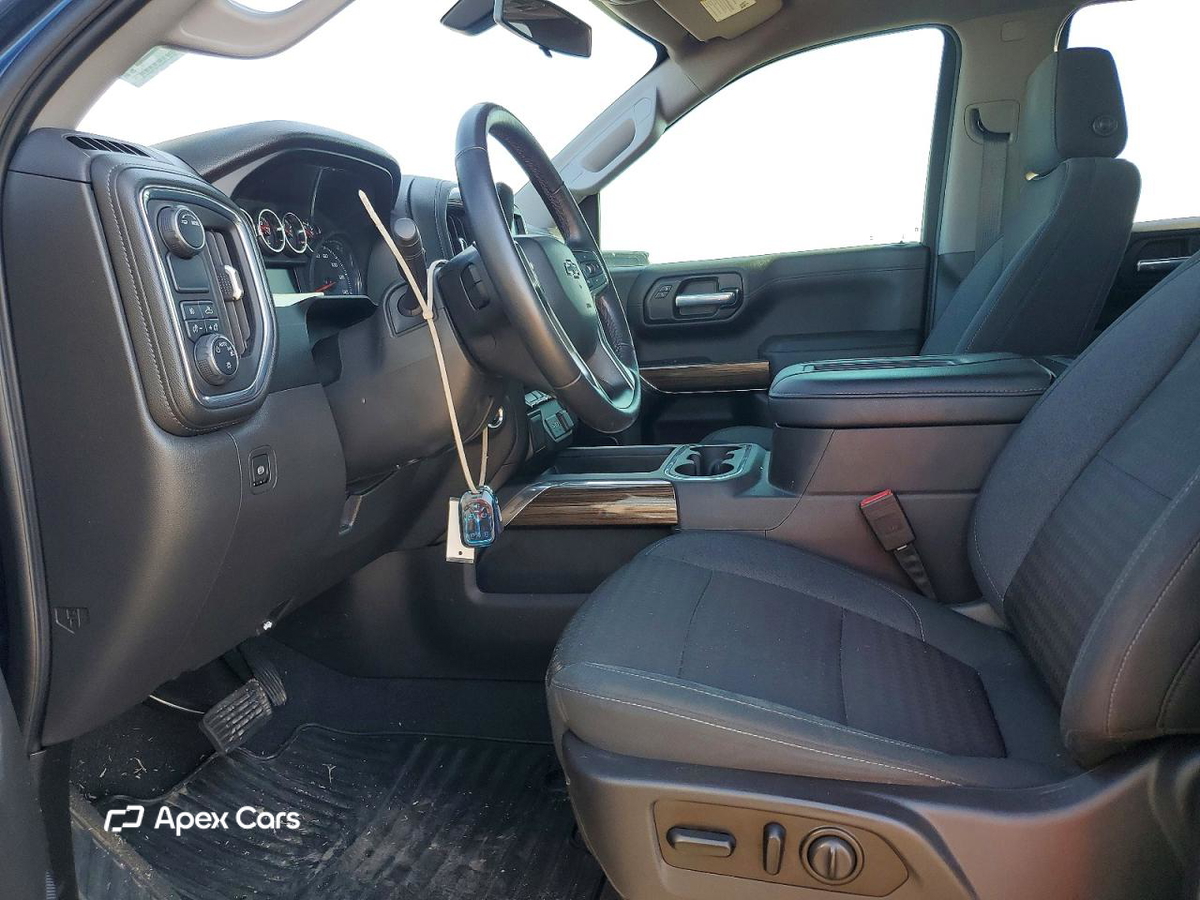 Chevrolet Silverado 2021