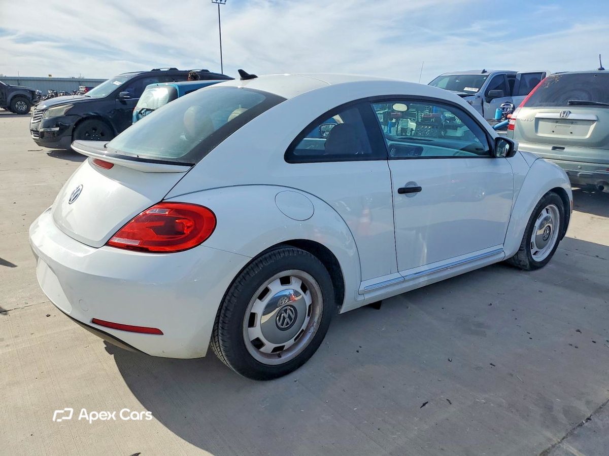 Volkswagen Beetle 2015