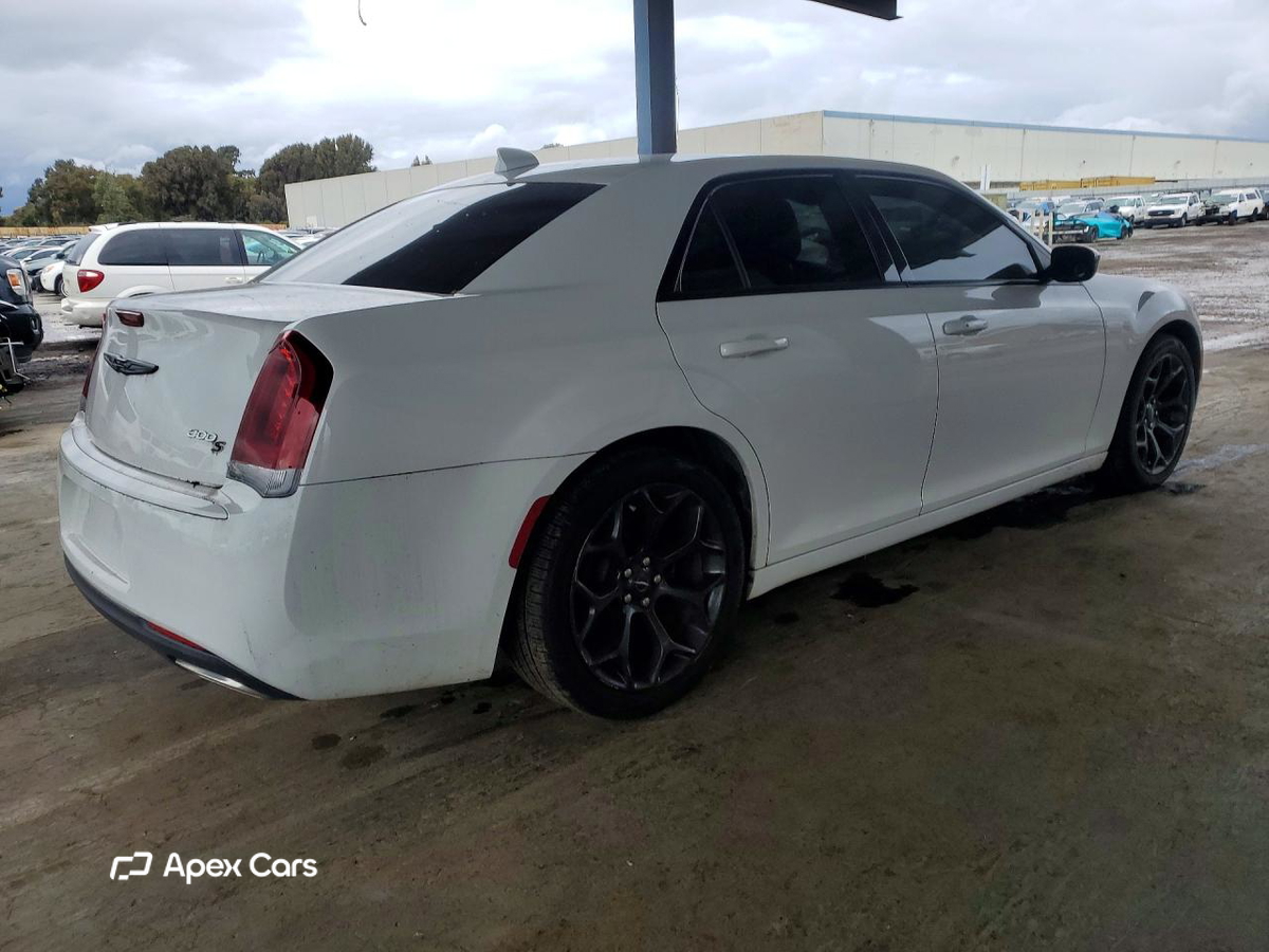 Chrysler 300 2019