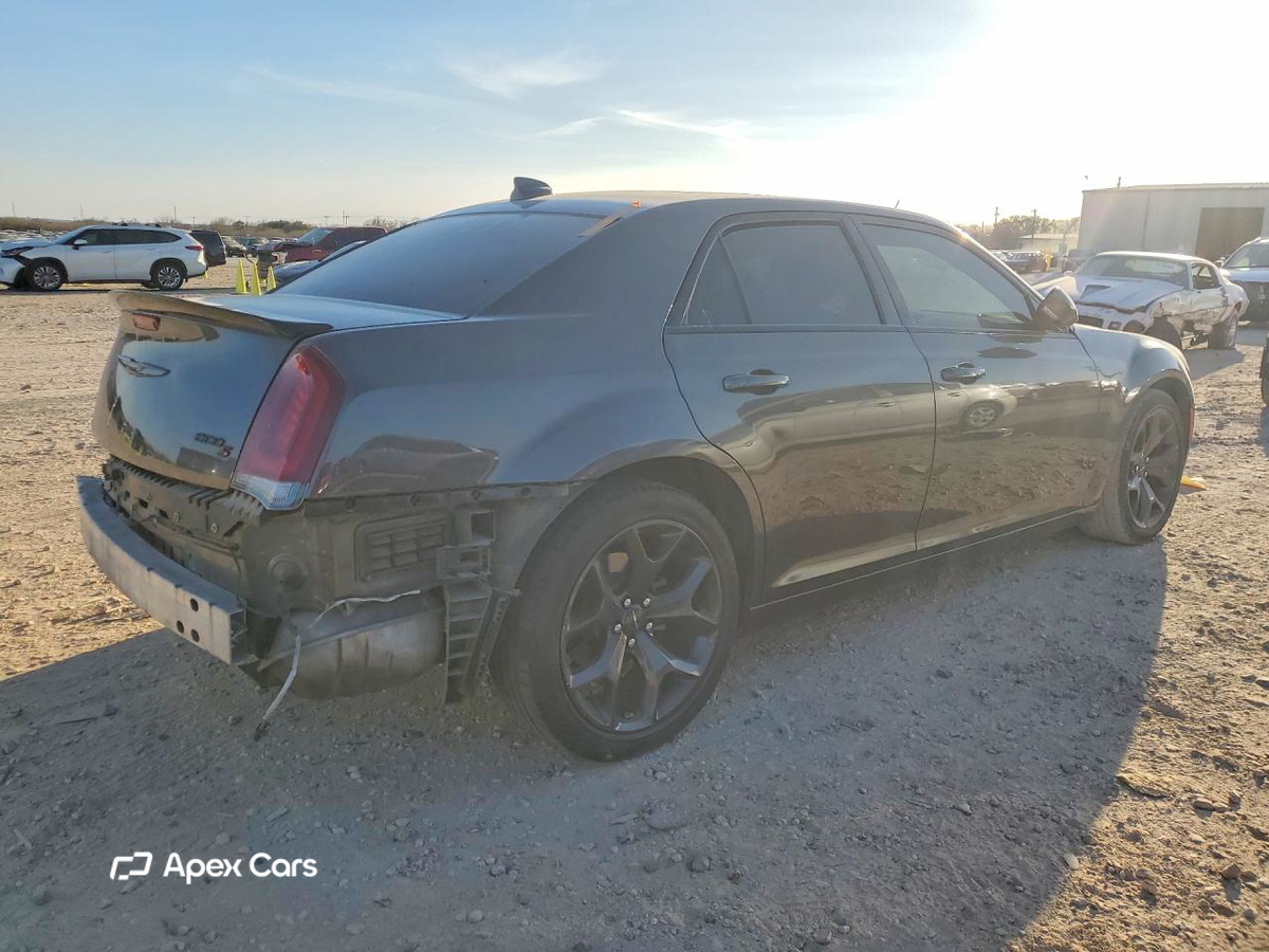 Chrysler 300 2023