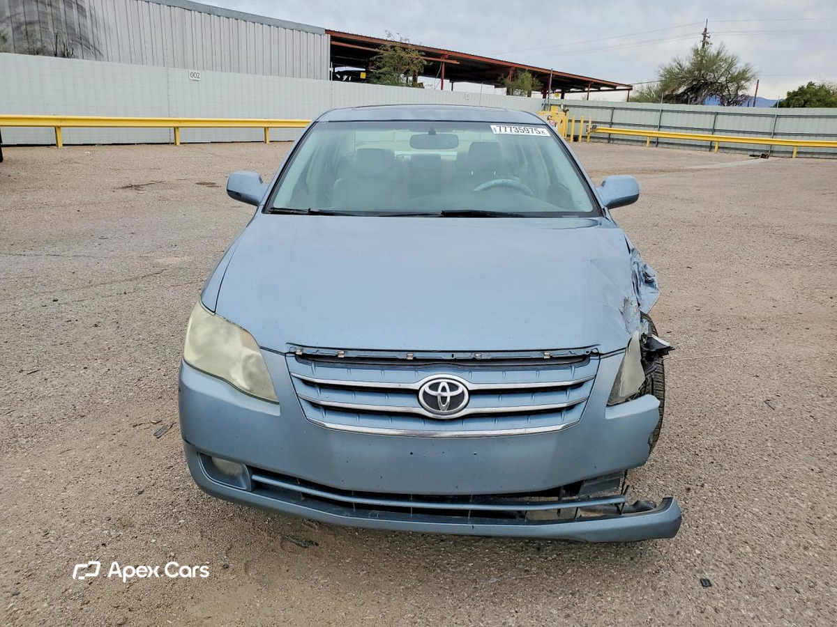 Toyota Avalon 2006