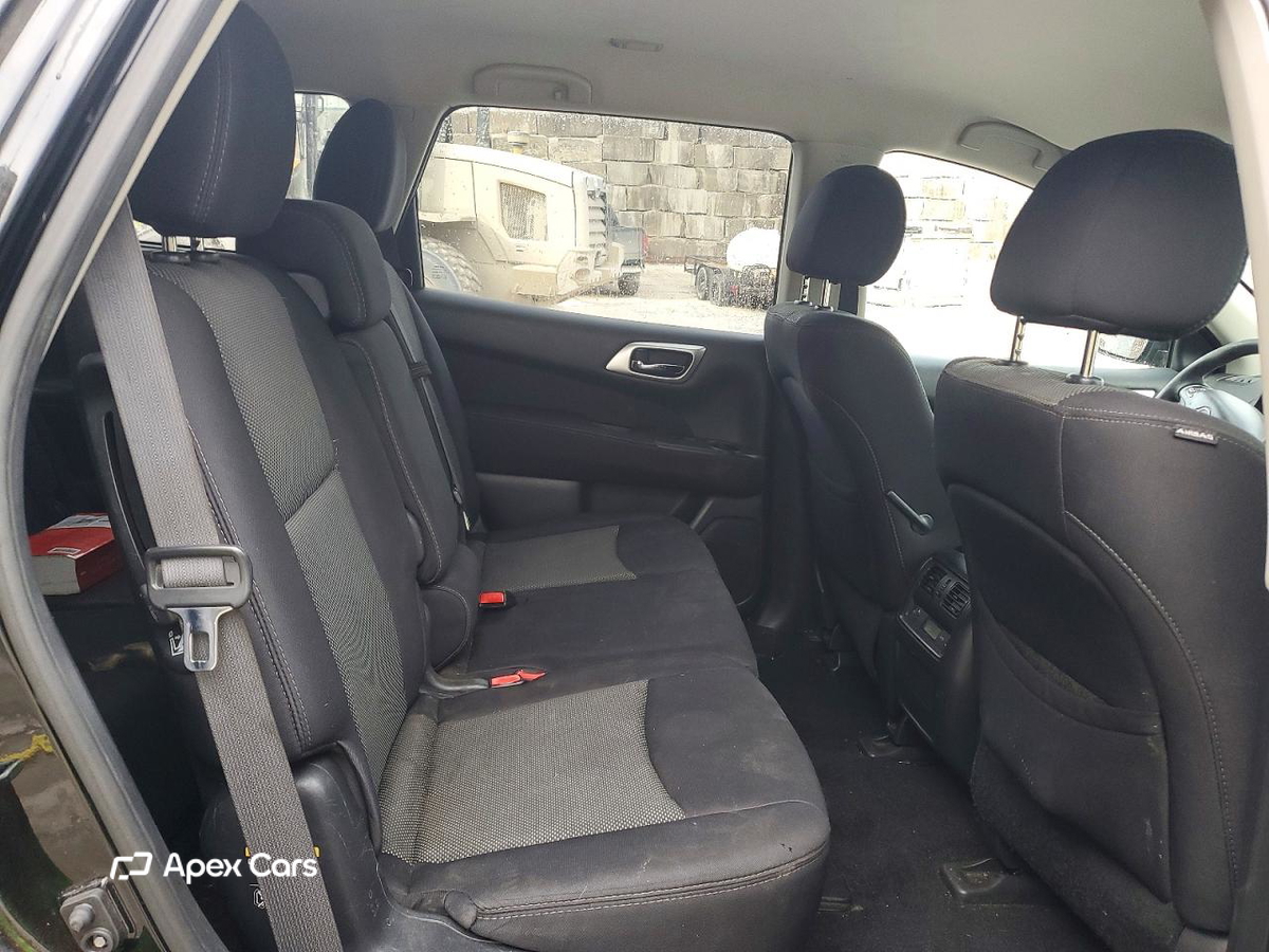 Nissan Pathfinder 2017