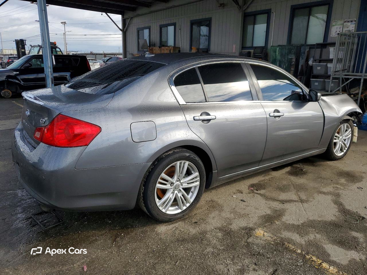 Infiniti G 2012