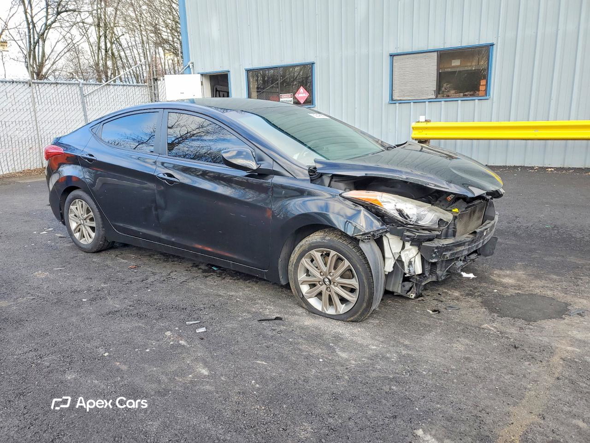 Hyundai Elantra 2012