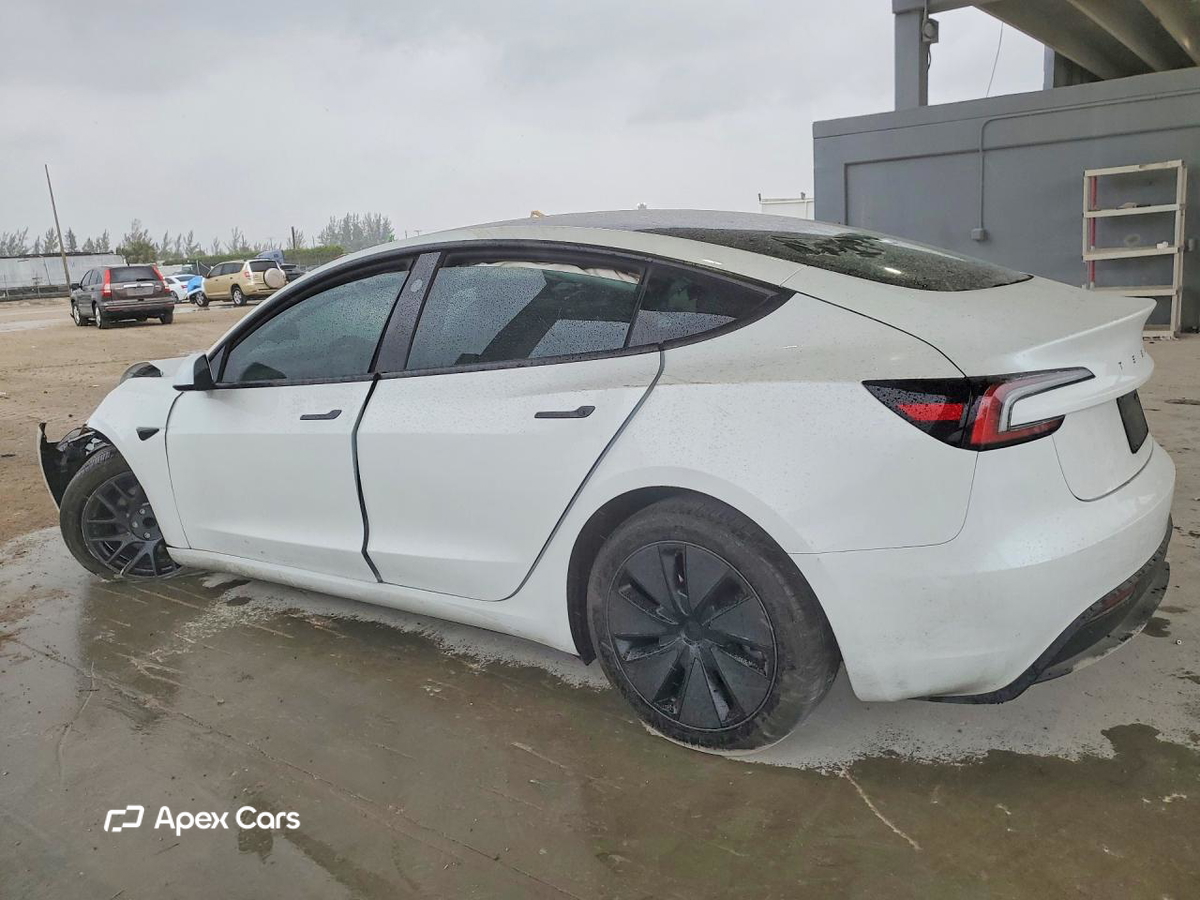 Tesla Model 3 2025