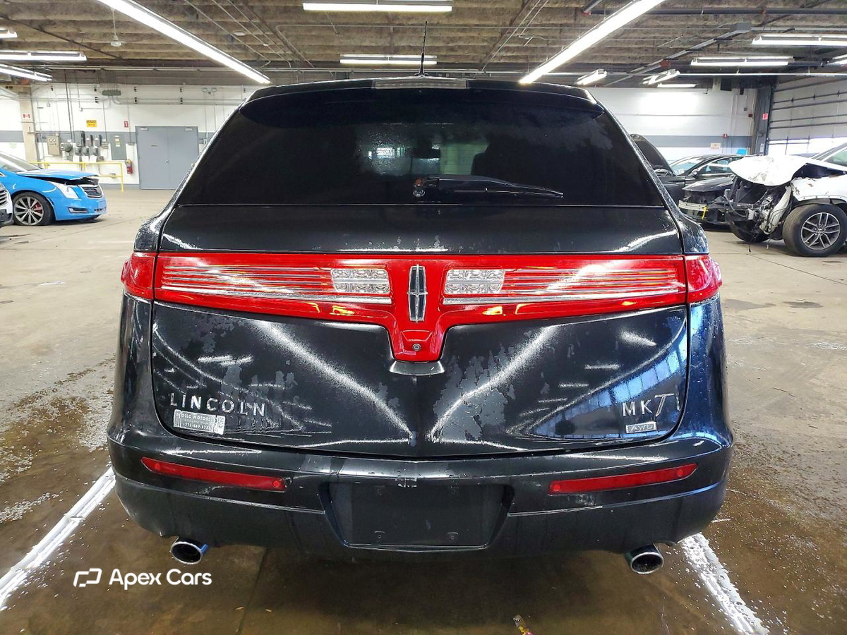 Lincoln MKT 2015