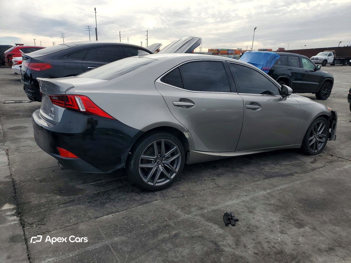 Lexus IS 2016