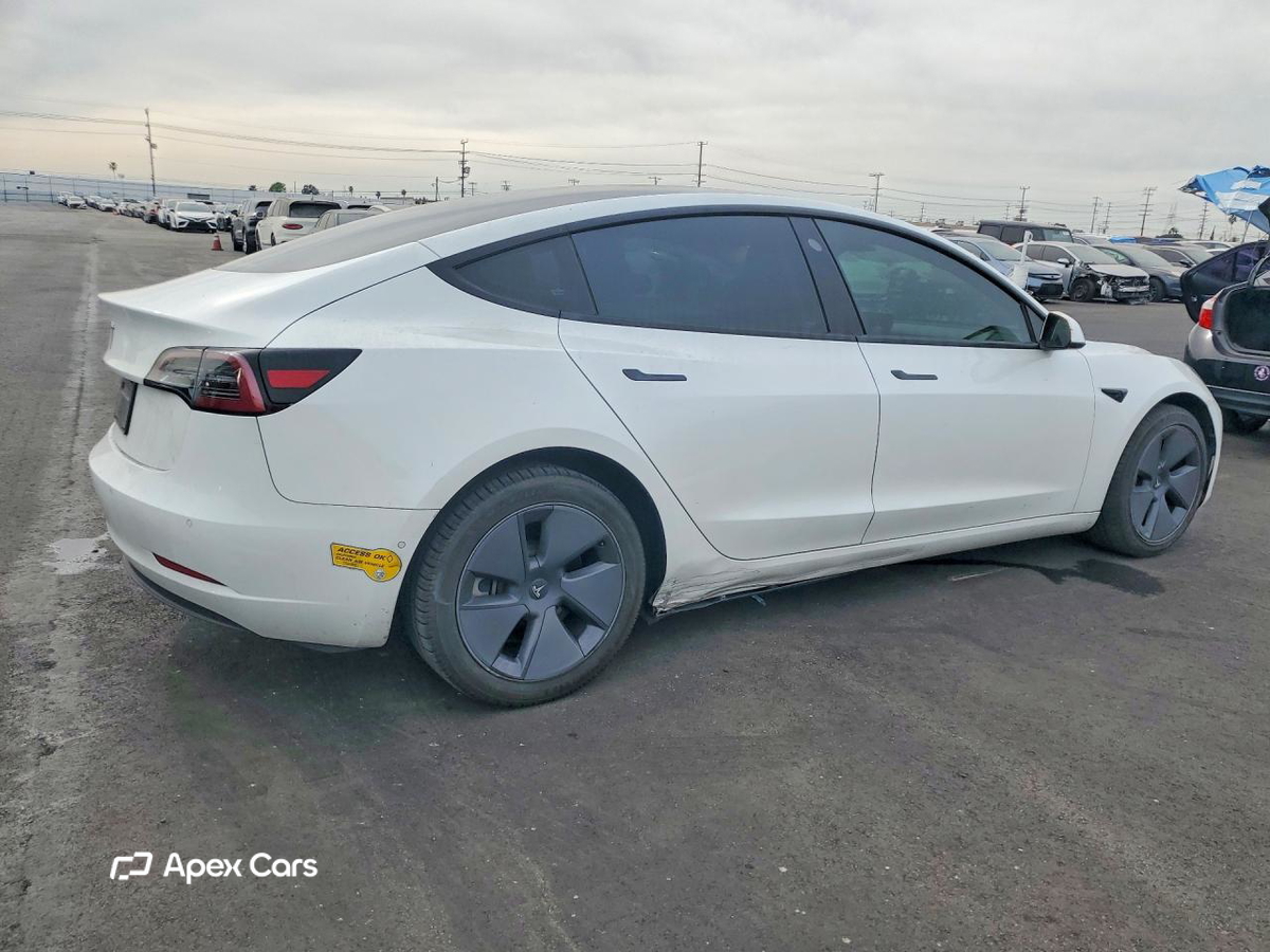 Tesla Model 3 2022