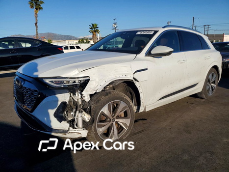 Audi Q8 2024 - Image 1 of 13