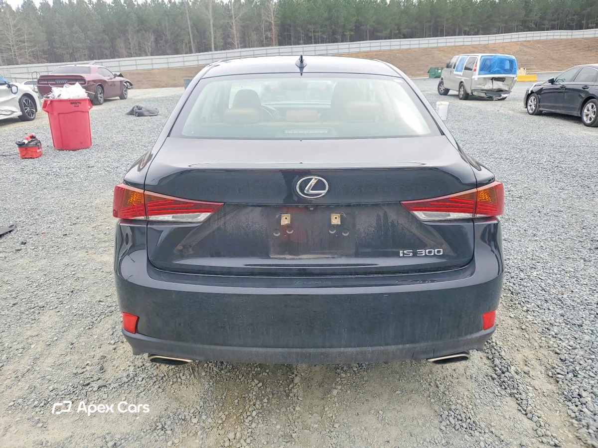 Lexus IS 2018