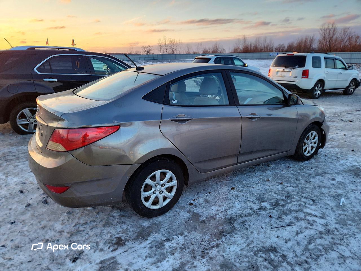 Hyundai Accent 2013