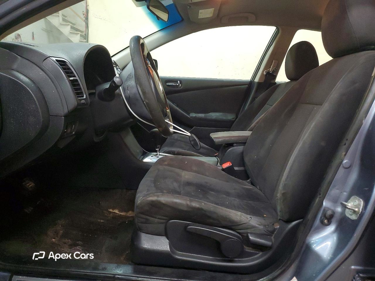 Nissan Altima 2012