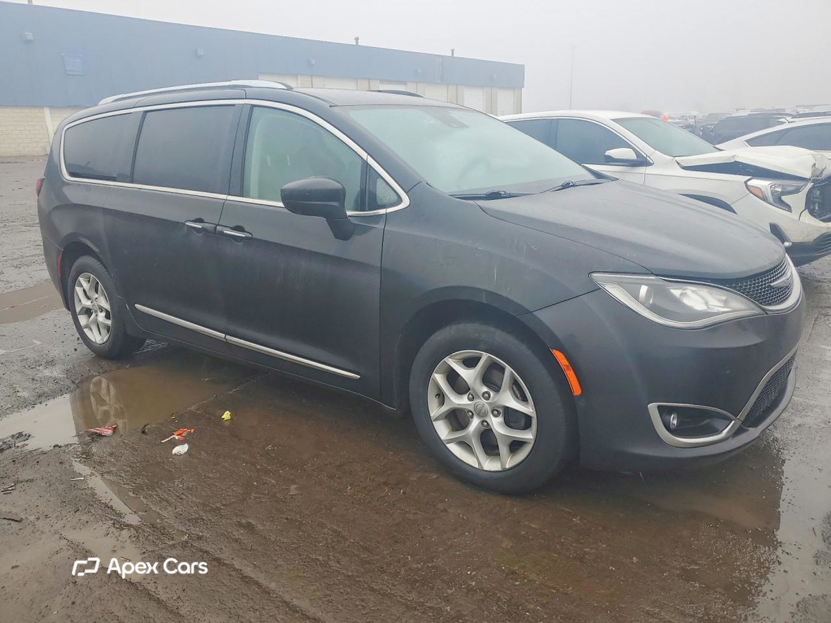 Chrysler Pacifica 2017