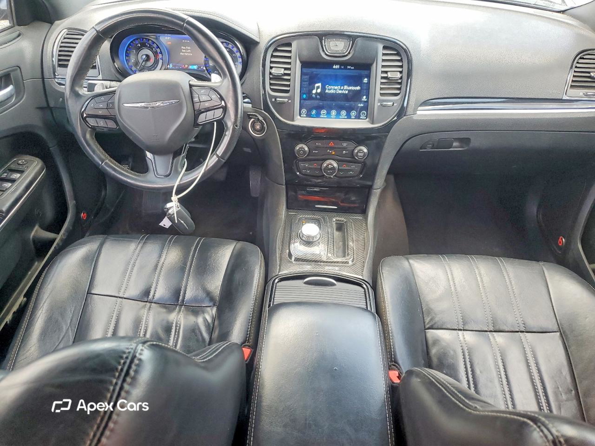 Chrysler 300 2017