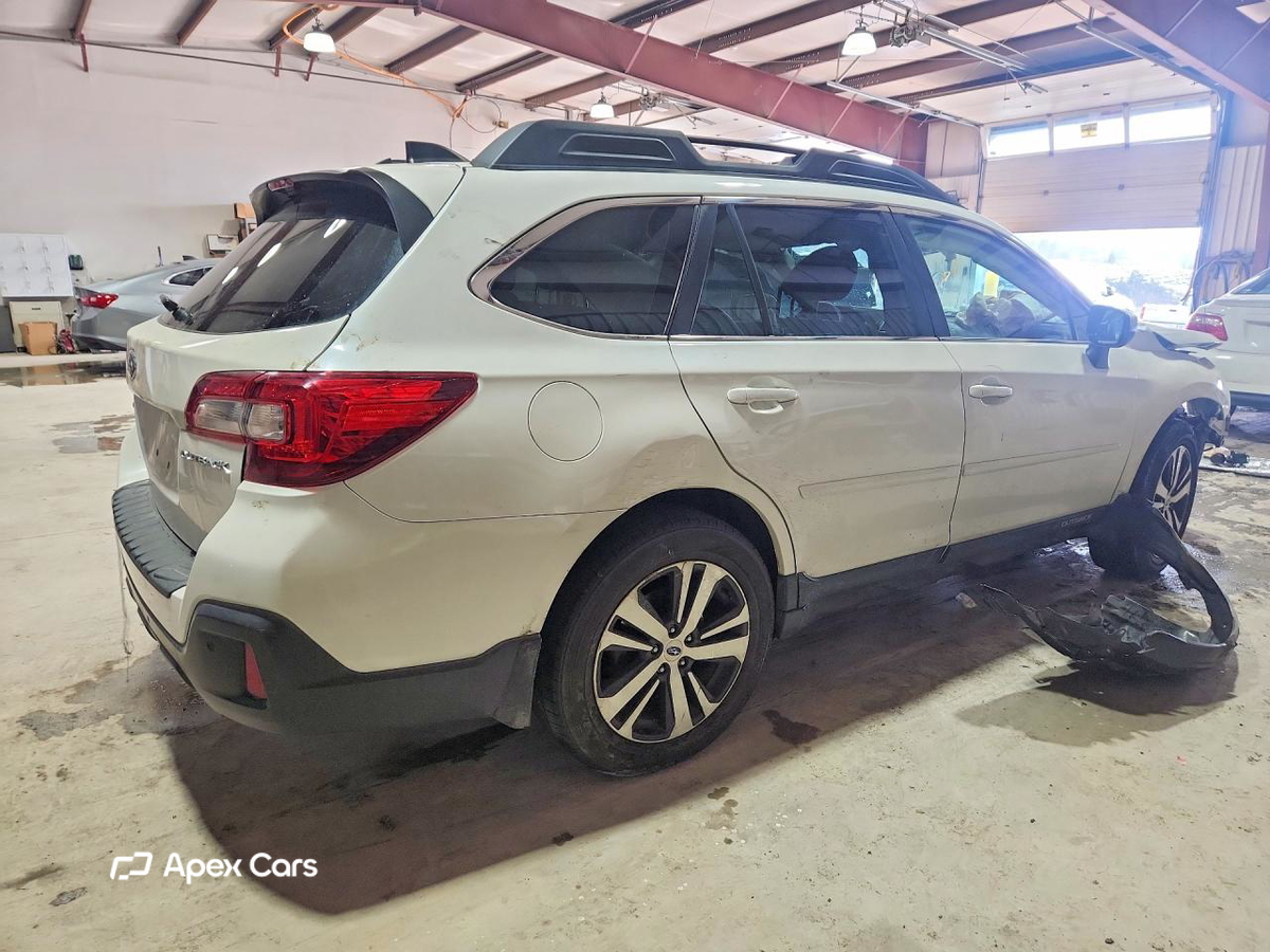 Subaru Outback 2018