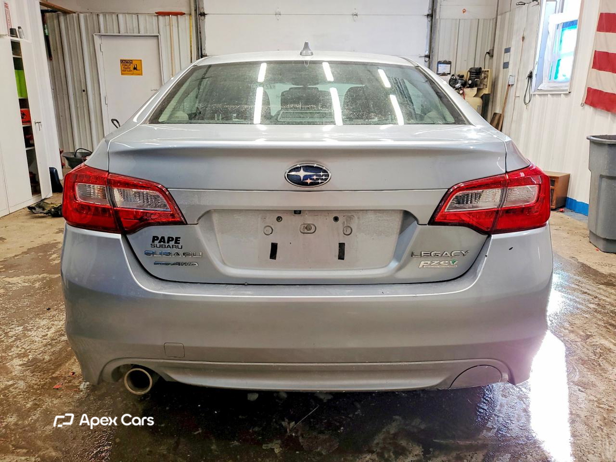 Subaru Legacy 2017