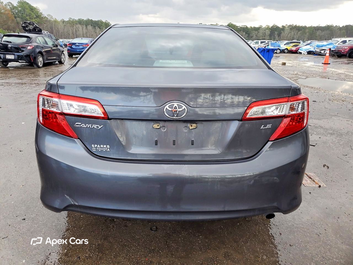 Toyota Camry 2012