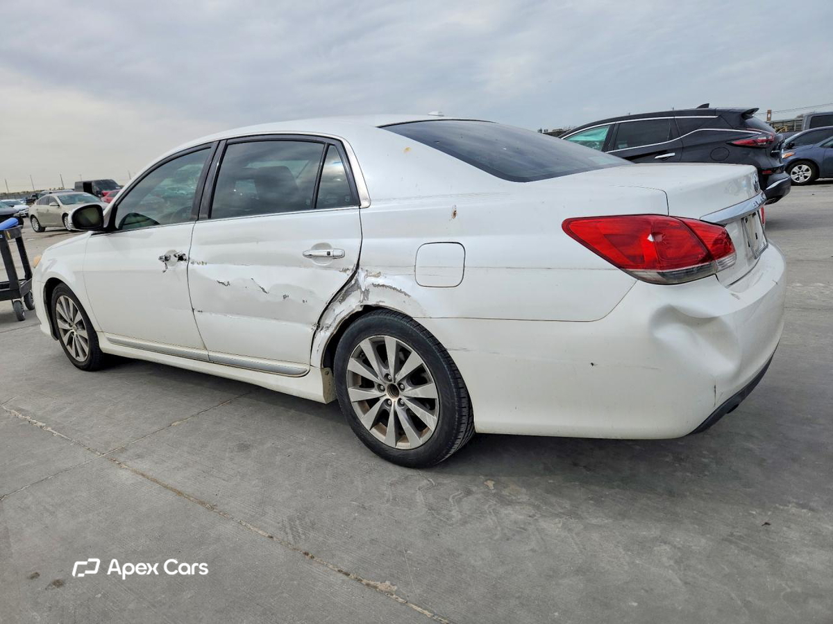 Toyota Avalon 2012