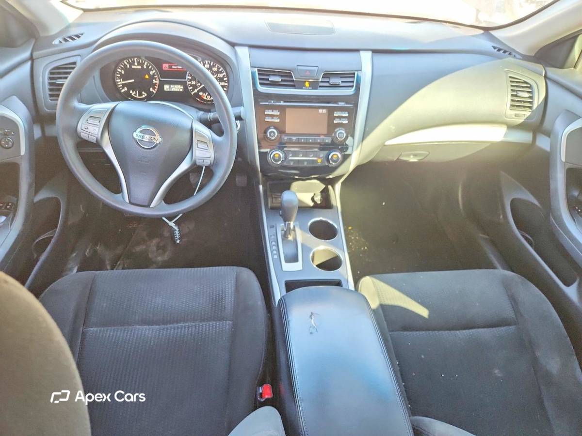 Nissan Altima 2015