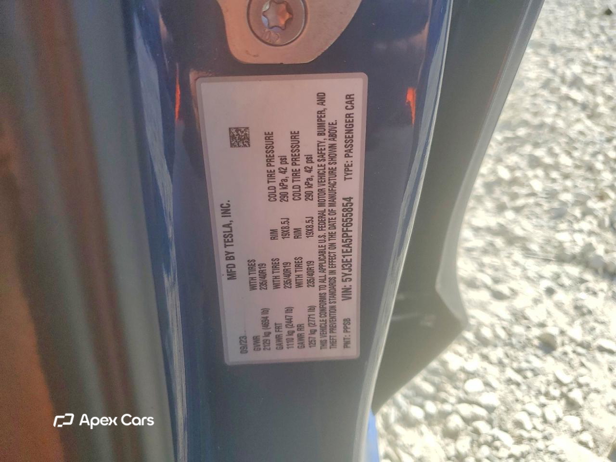 Tesla Model 3 2023