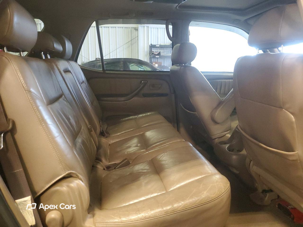Toyota Sequoia 2003