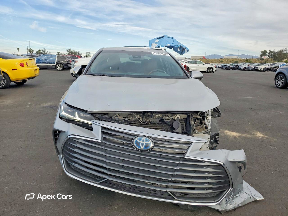 Toyota Avalon 2020