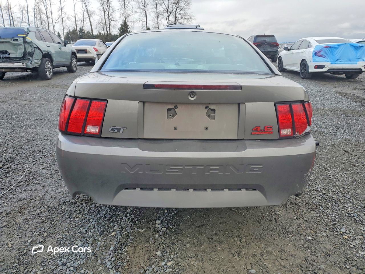 Ford Mustang 2001