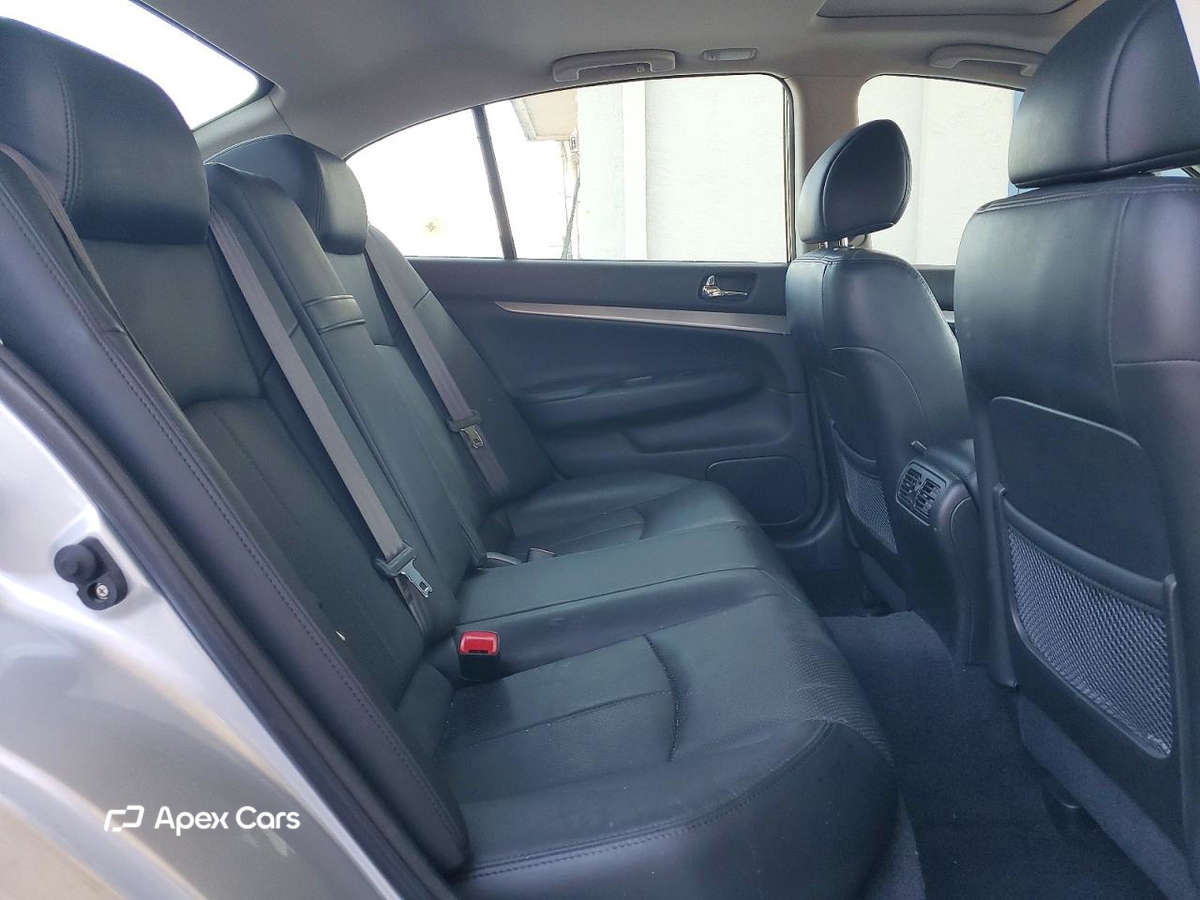 Infiniti G 2013