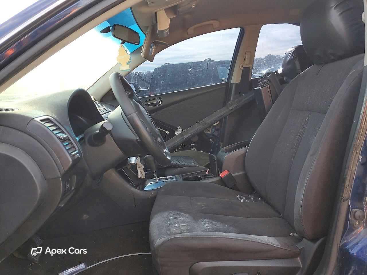 Nissan Altima 2010