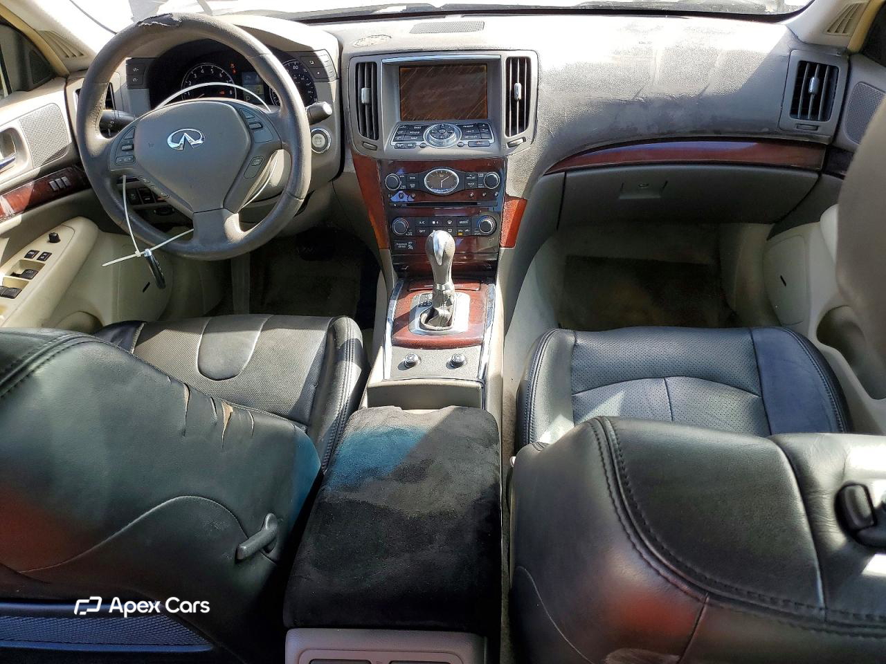 Infiniti G 2011