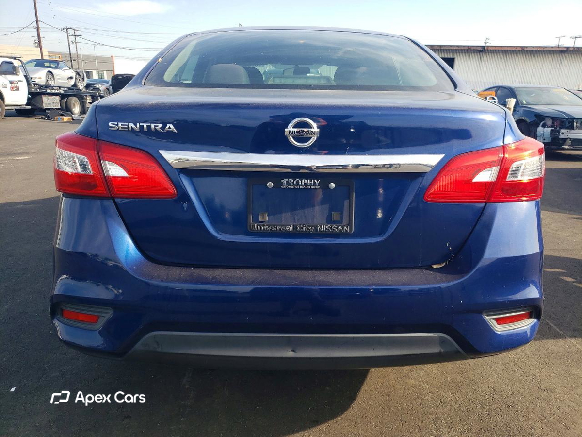 Nissan Sentra 2018