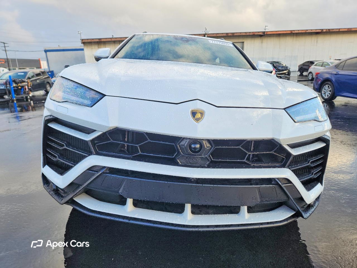 Lamborghini Urus 2021