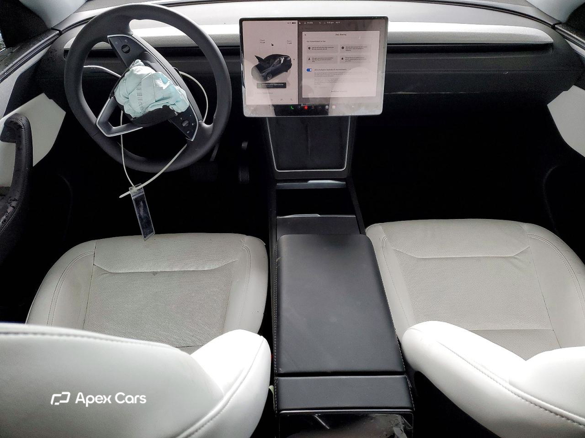 Tesla Model Y 2026