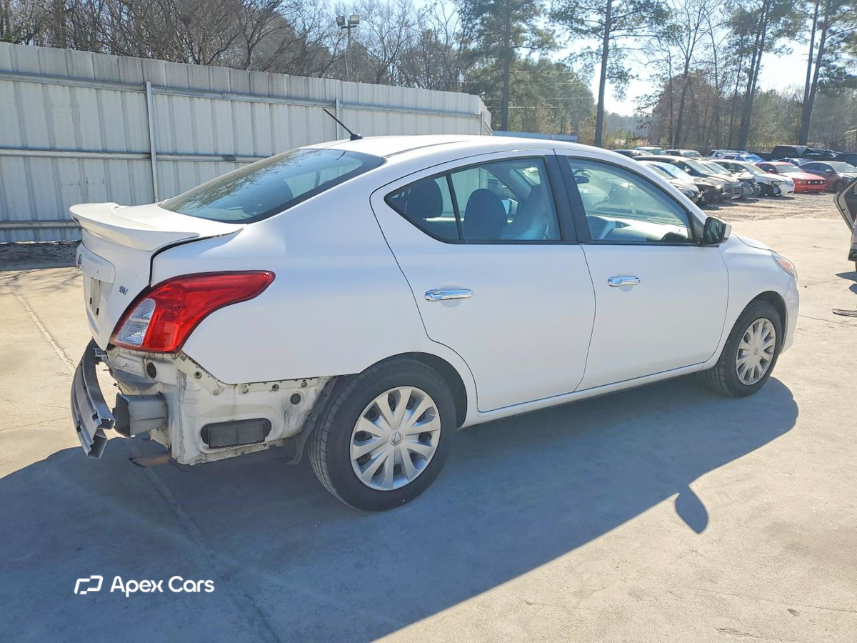 Nissan Versa 2018