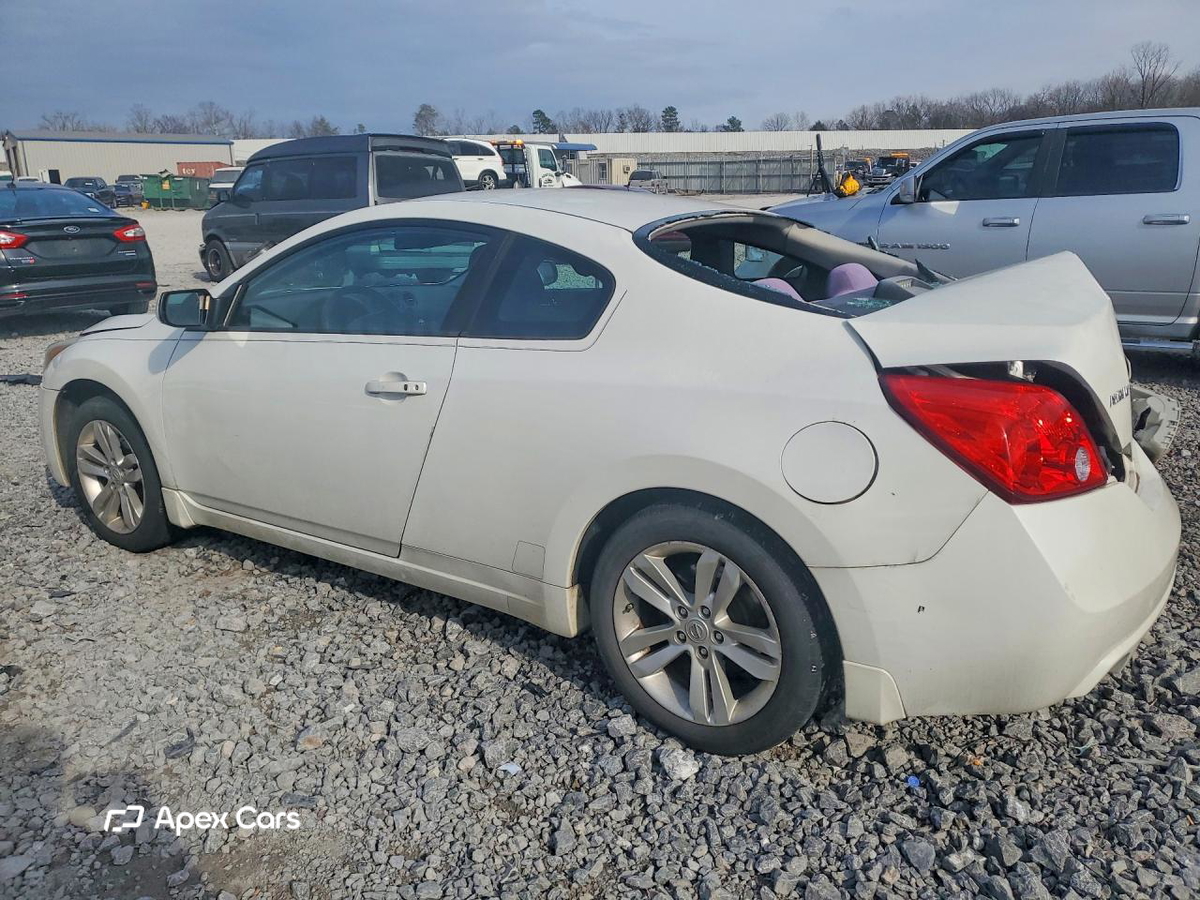 Nissan Altima 2012