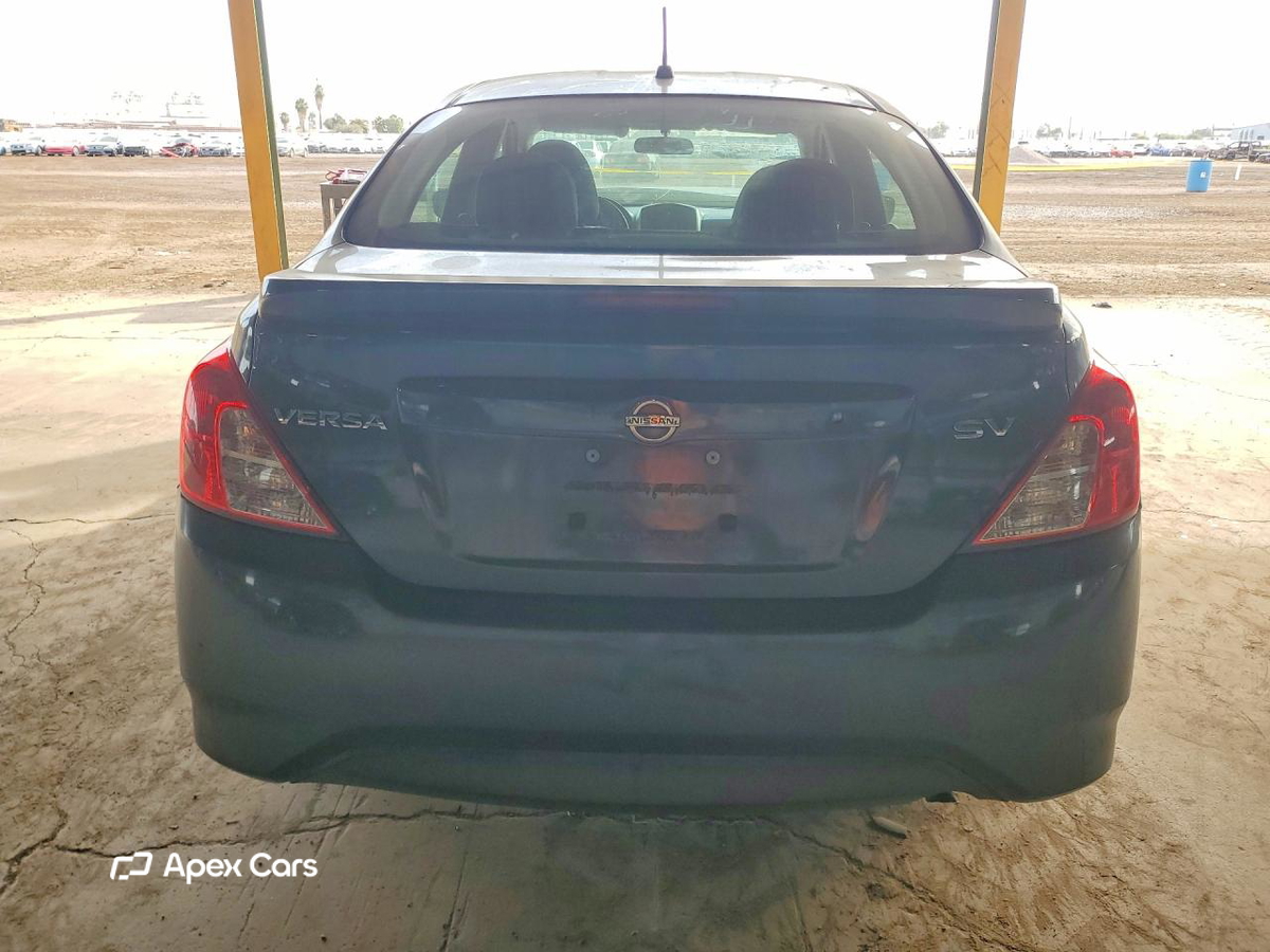 Nissan Versa 2017