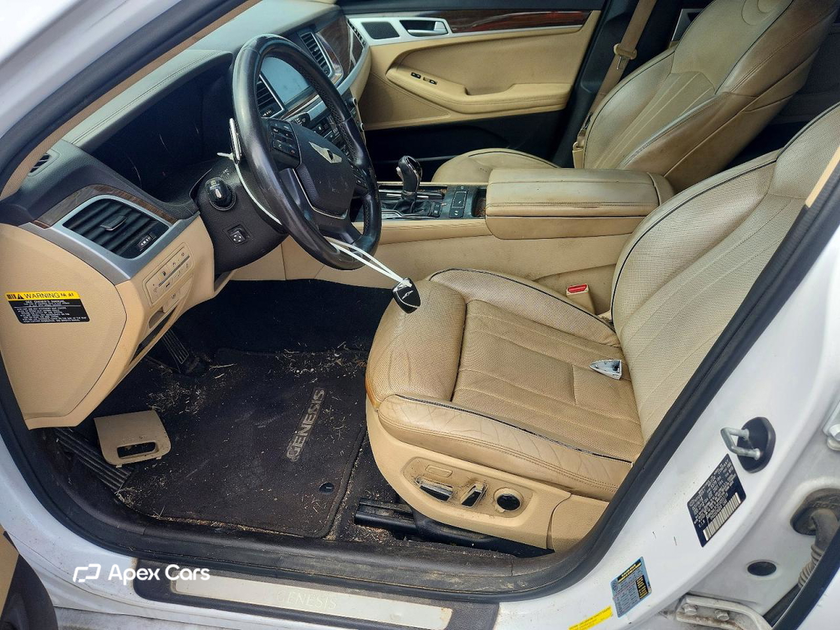 Hyundai Genesis 2015