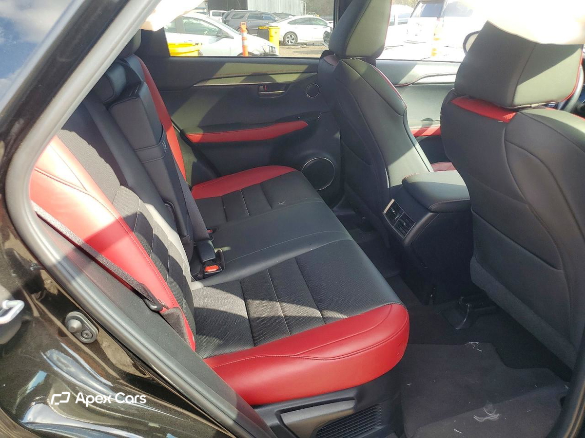 Lexus NX 2021