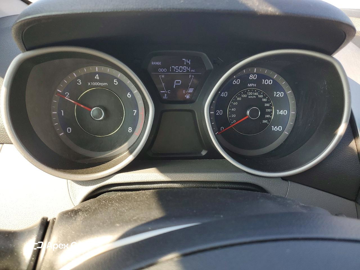 Hyundai Elantra 2011