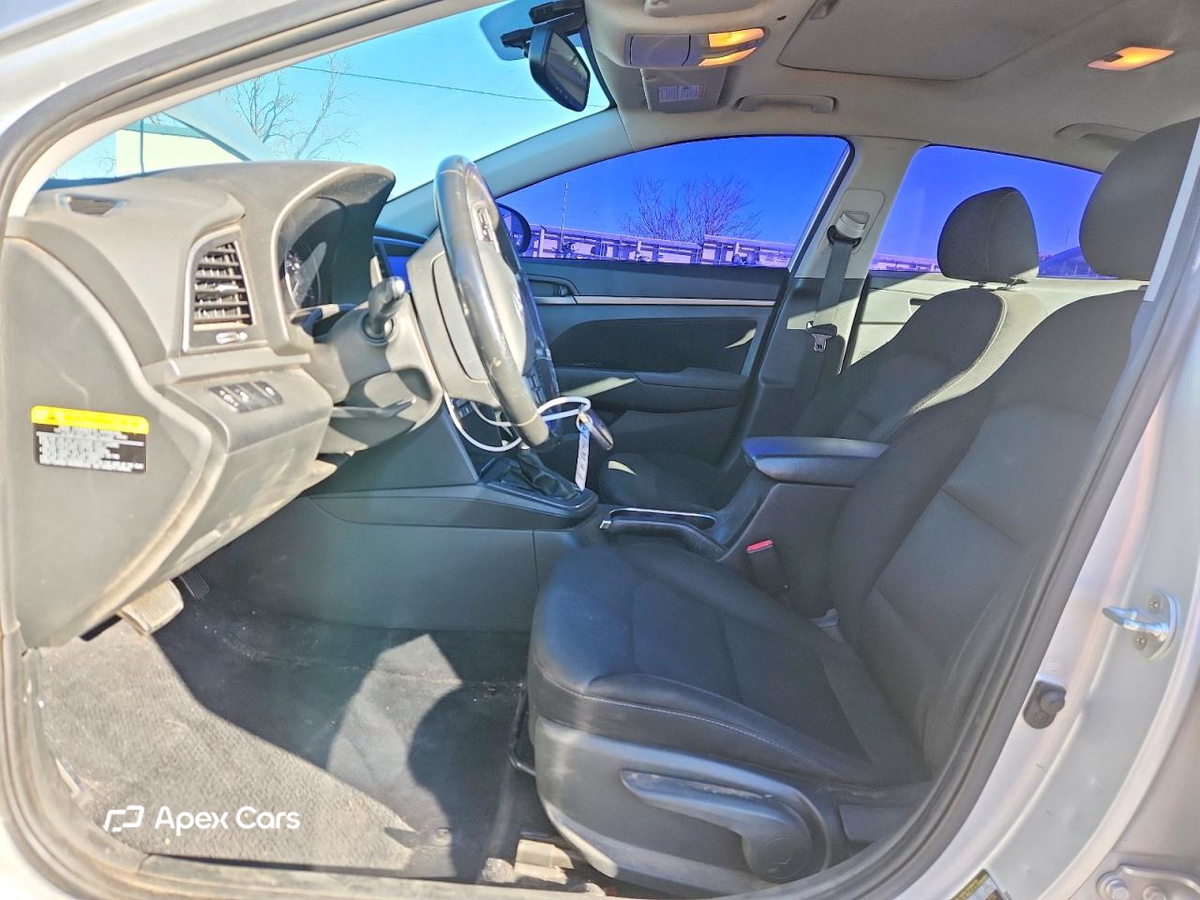 Hyundai Elantra 2018