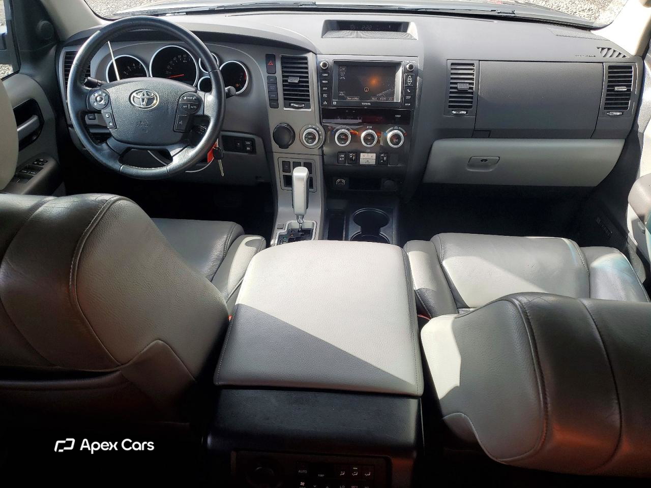 Toyota Sequoia 2013