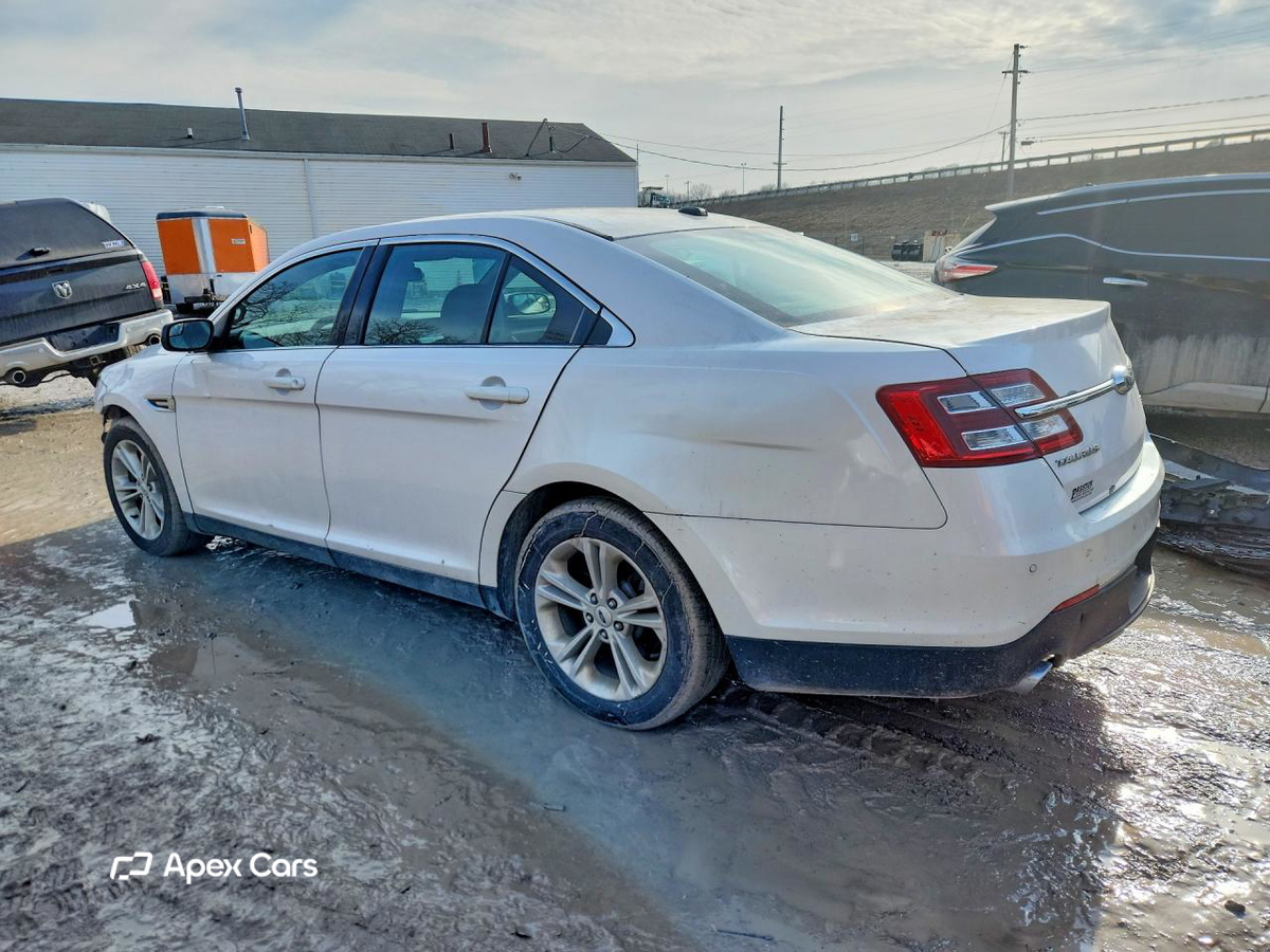 Ford Taurus 2017