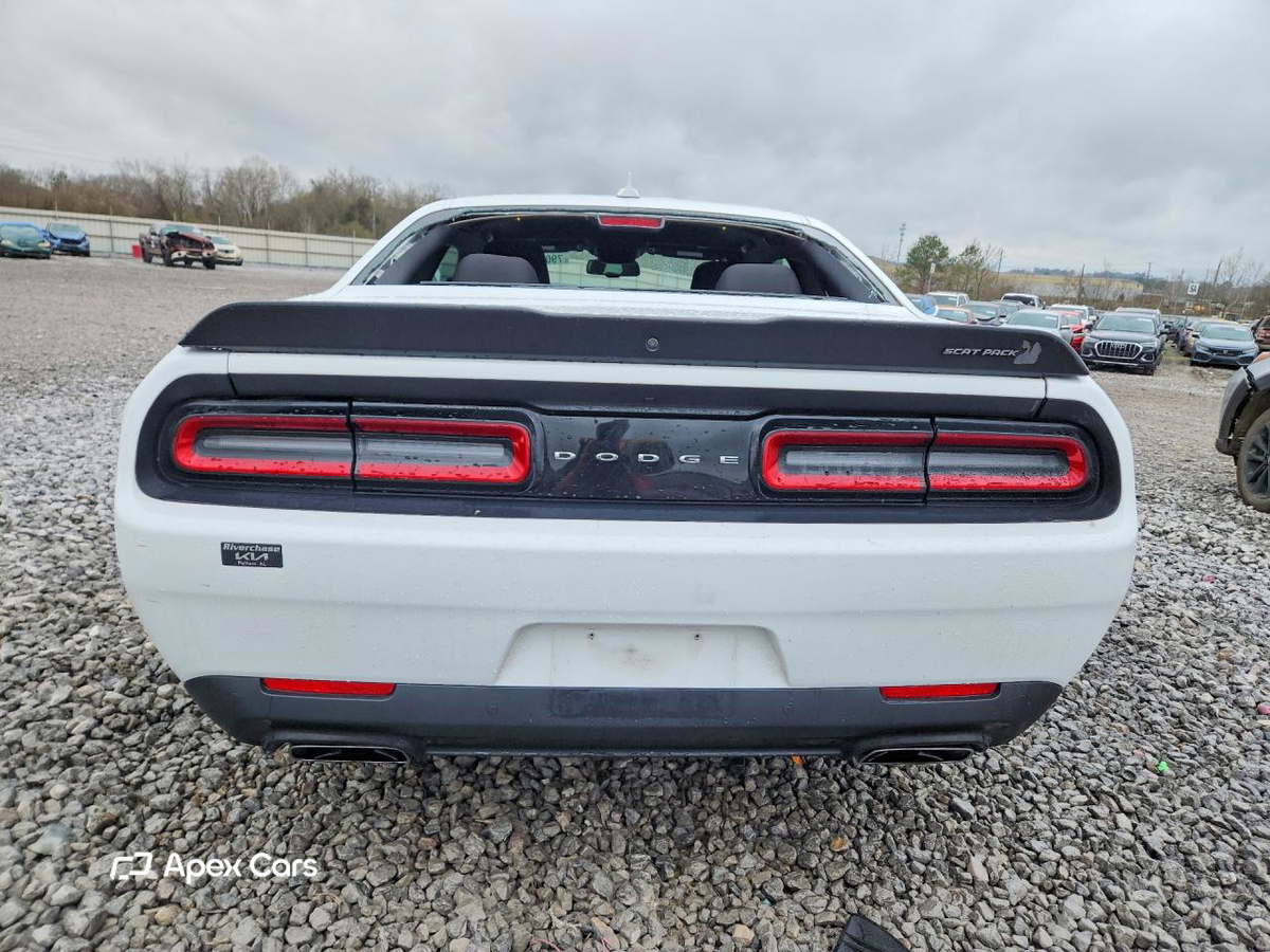 Dodge Challenger 2020