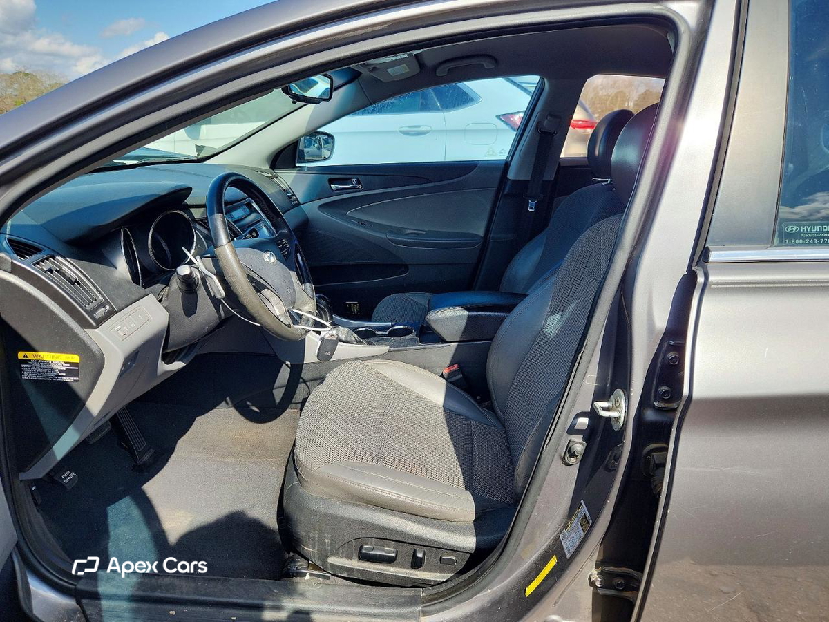 Hyundai Sonata 2012