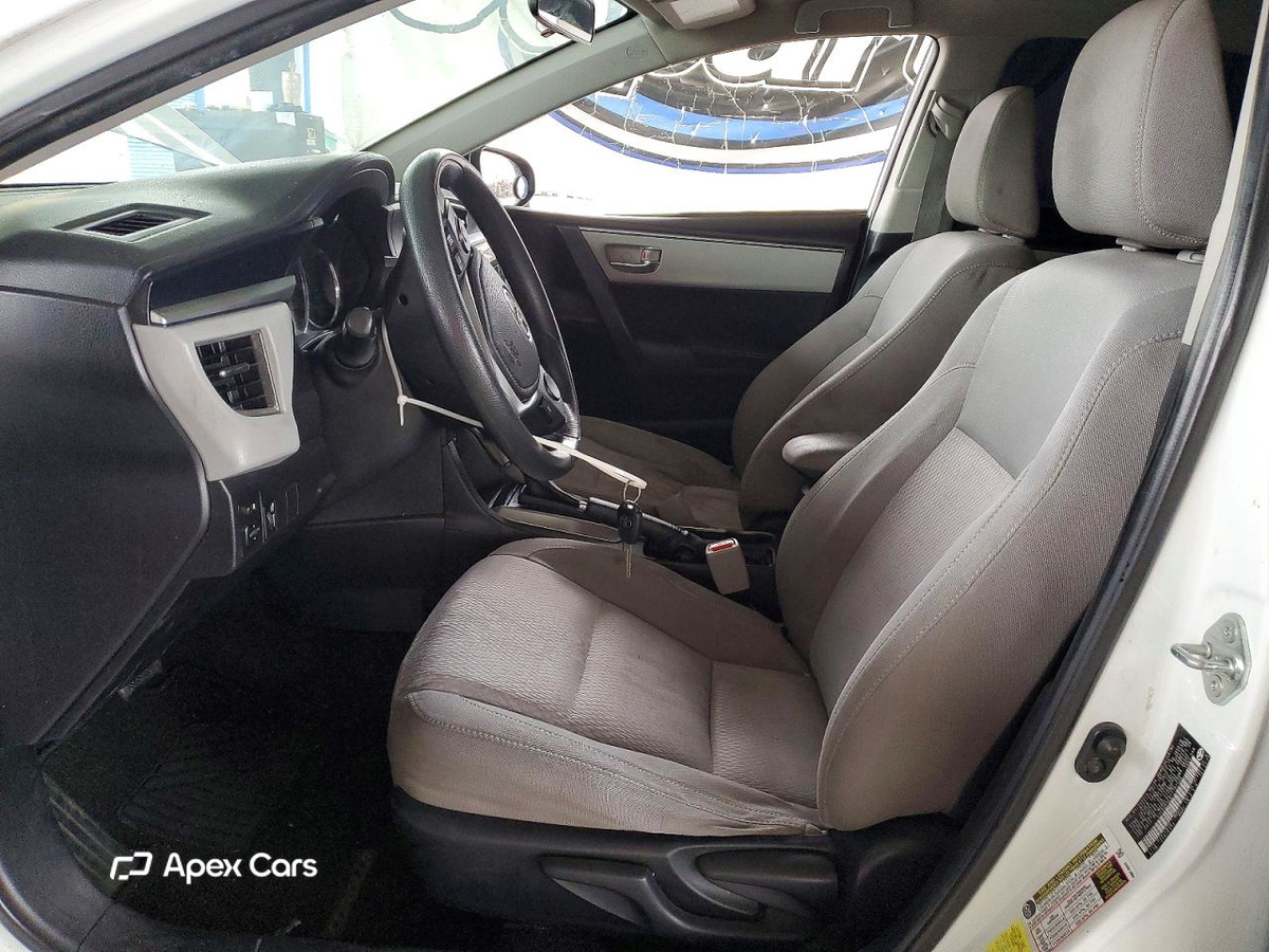 Toyota Corolla 2015