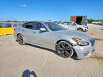 Infiniti M 2011