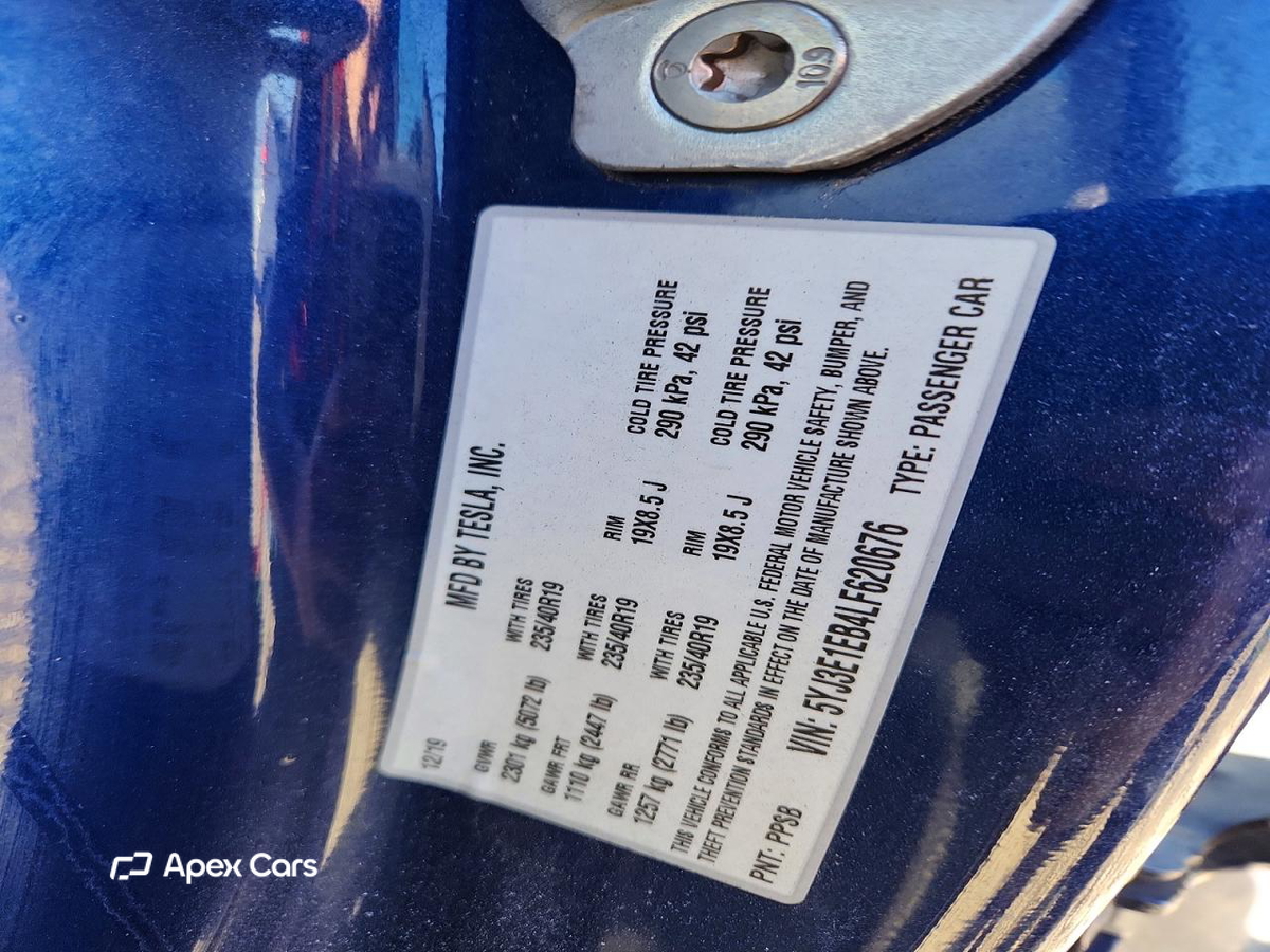Tesla Model 3 2020