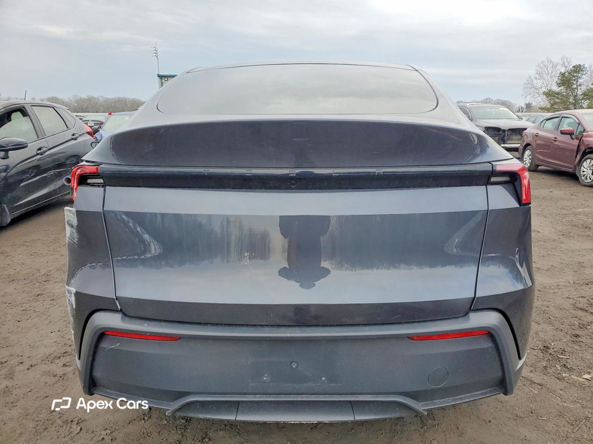 Tesla Model Y 2026