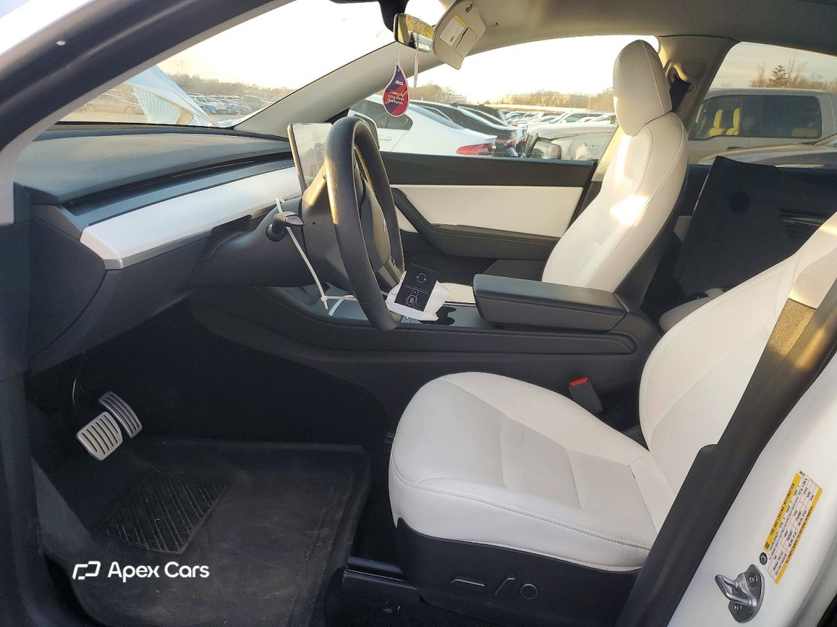 Tesla Model Y 2022