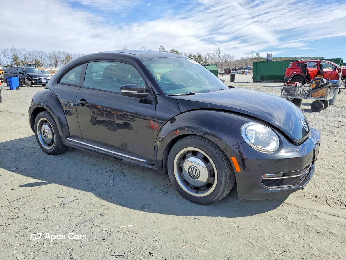 Volkswagen Beetle 2012